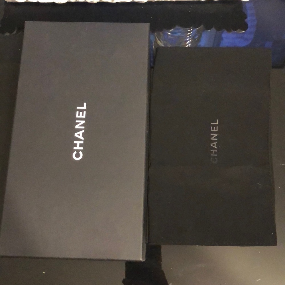 Chanel Wallet On Chain Box